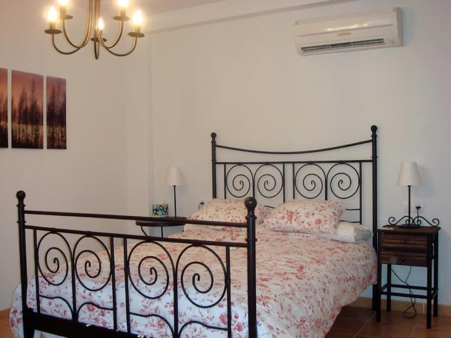 Boutique Style Apartment In Velez De Benaudalla - Near Salobrena Экстерьер фото